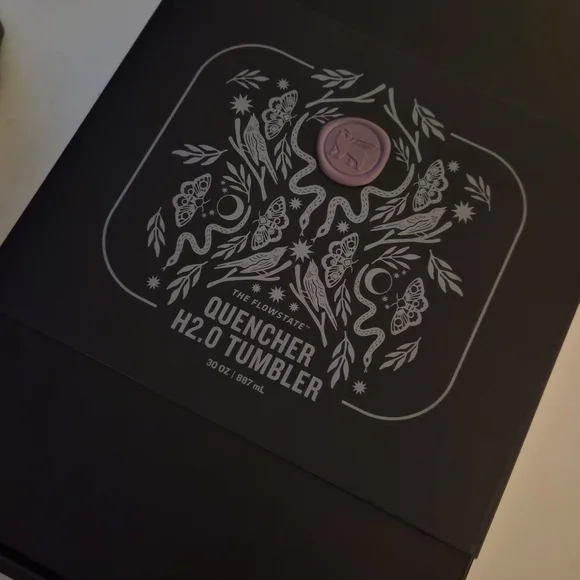 Stanley Deadly Damask 30oz - Picture 3 of 3